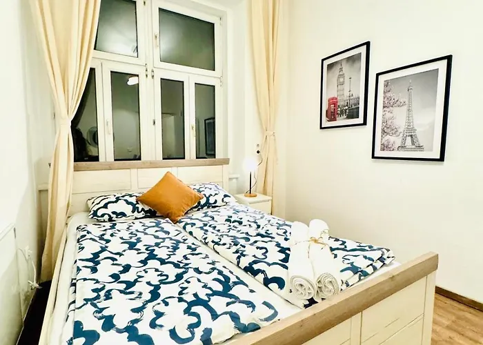 Spacious Private In 5br For 10 Near Kaufpark Alterlaa Apartment