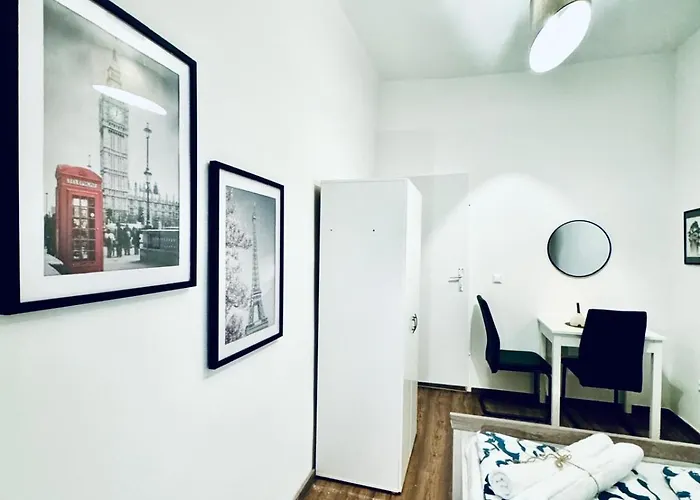 Spacious Private In 5br For 10 Near Kaufpark Alterlaa