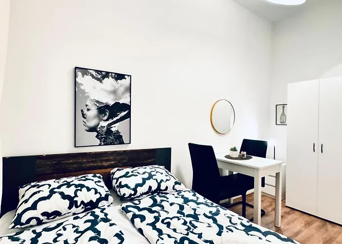 Spacious Private In 5br For 10 Near Kaufpark Alterlaa * Vienna
