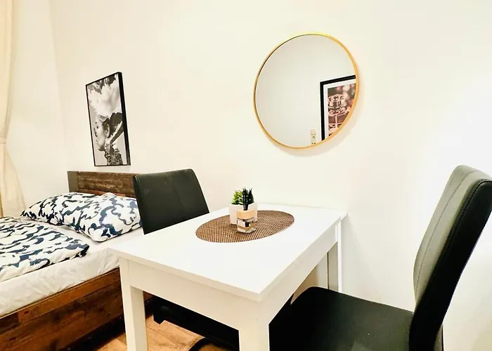 Spacious Private In 5br For 10 Near Kaufpark Alterlaa Apartment