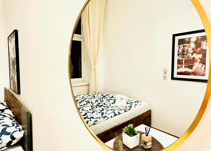 Spacious Private In 5br For 10 Near Kaufpark Alterlaa Apartment *