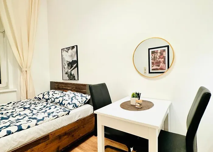 Spacious Private In 5br For 10 Near Kaufpark Alterlaa * Vienna
