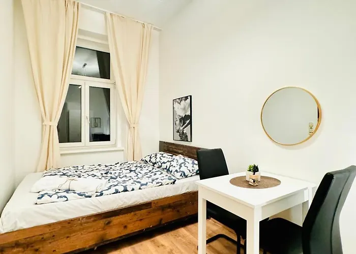 Spacious Private In 5br For 10 Near Kaufpark Alterlaa Vienna
