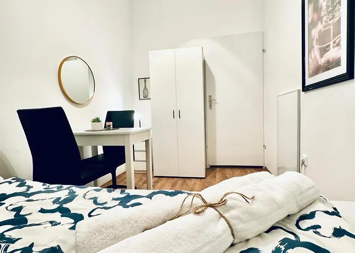 Apartment Spacious Private In 5br For 10 Near Kaufpark Alterlaa Vienna