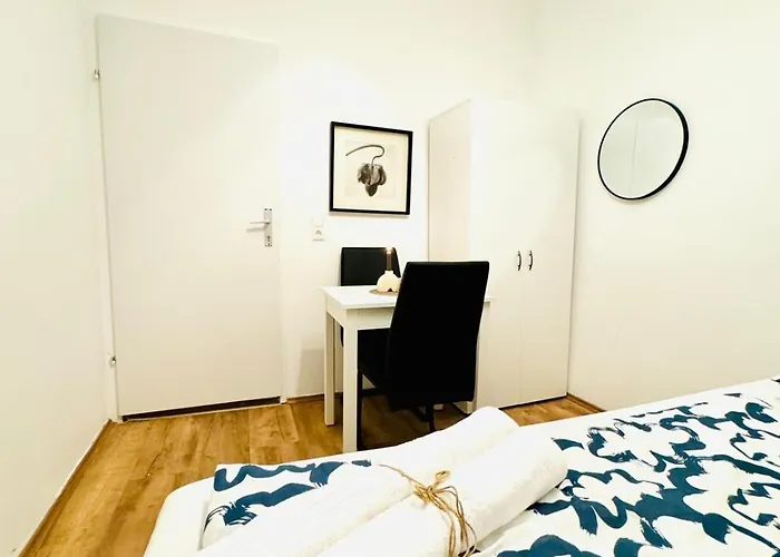 Spacious Private In 5br For 10 Near Kaufpark Alterlaa