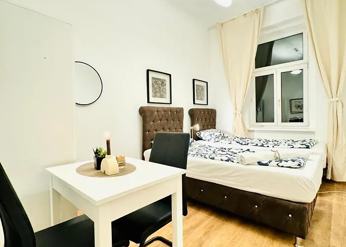 Spacious Private In 5br For 10 Near Kaufpark Alterlaa