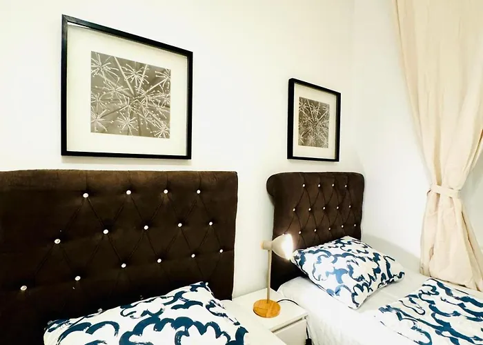 Spacious Private In 5br For 10 Near Kaufpark Alterlaa * Vienna