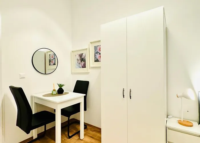 Spacious Private In 5br For 10 Near Kaufpark Alterlaa Vienna
