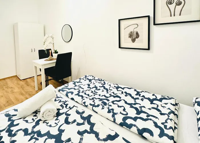 Apartment Spacious Private In 5br For 10 Near Kaufpark Alterlaa *
