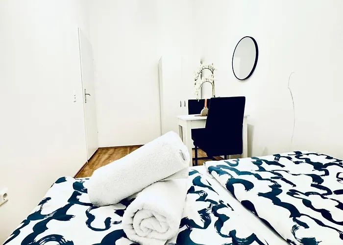Spacious Private In 5br For 10 Near Kaufpark Alterlaa Apartment Vienna